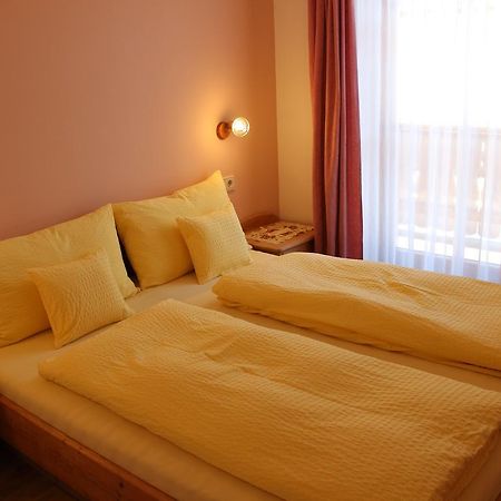 Apartament Haus Waldruhe San Candido Zewnętrze zdjęcie