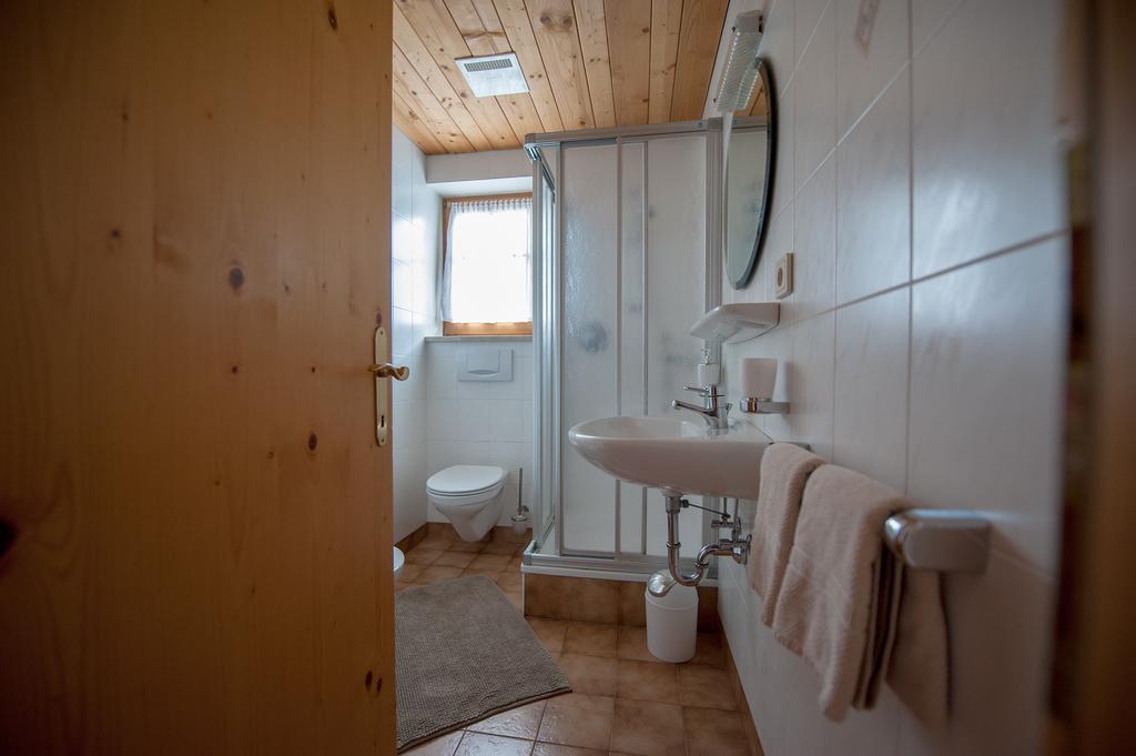 Apartament Haus Waldruhe San Candido Pokój zdjęcie