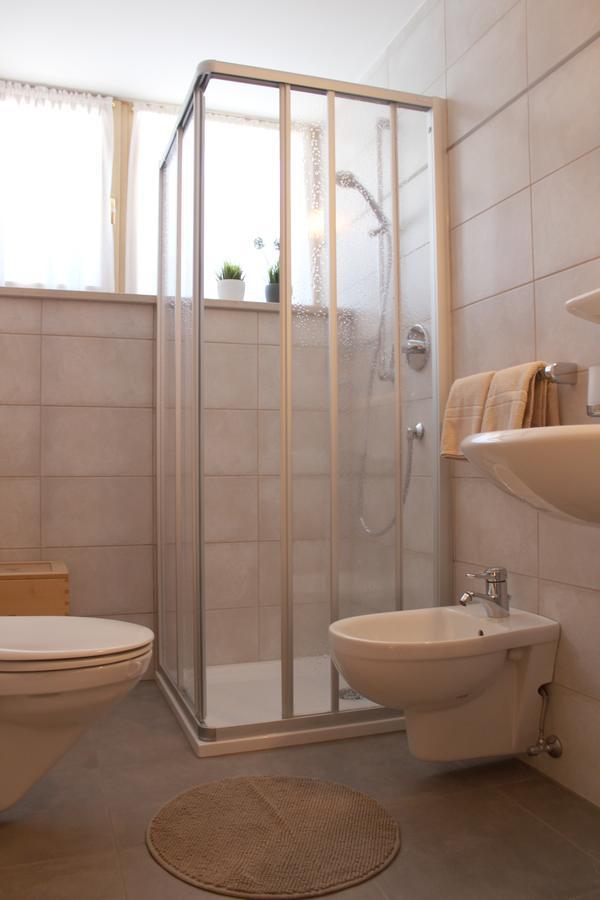 Apartament Haus Waldruhe San Candido Zewnętrze zdjęcie